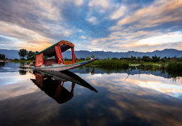 Shikara Ride on Dal Lake